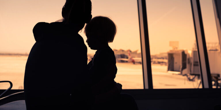 68546468557fe01715c512d2_family-airport
